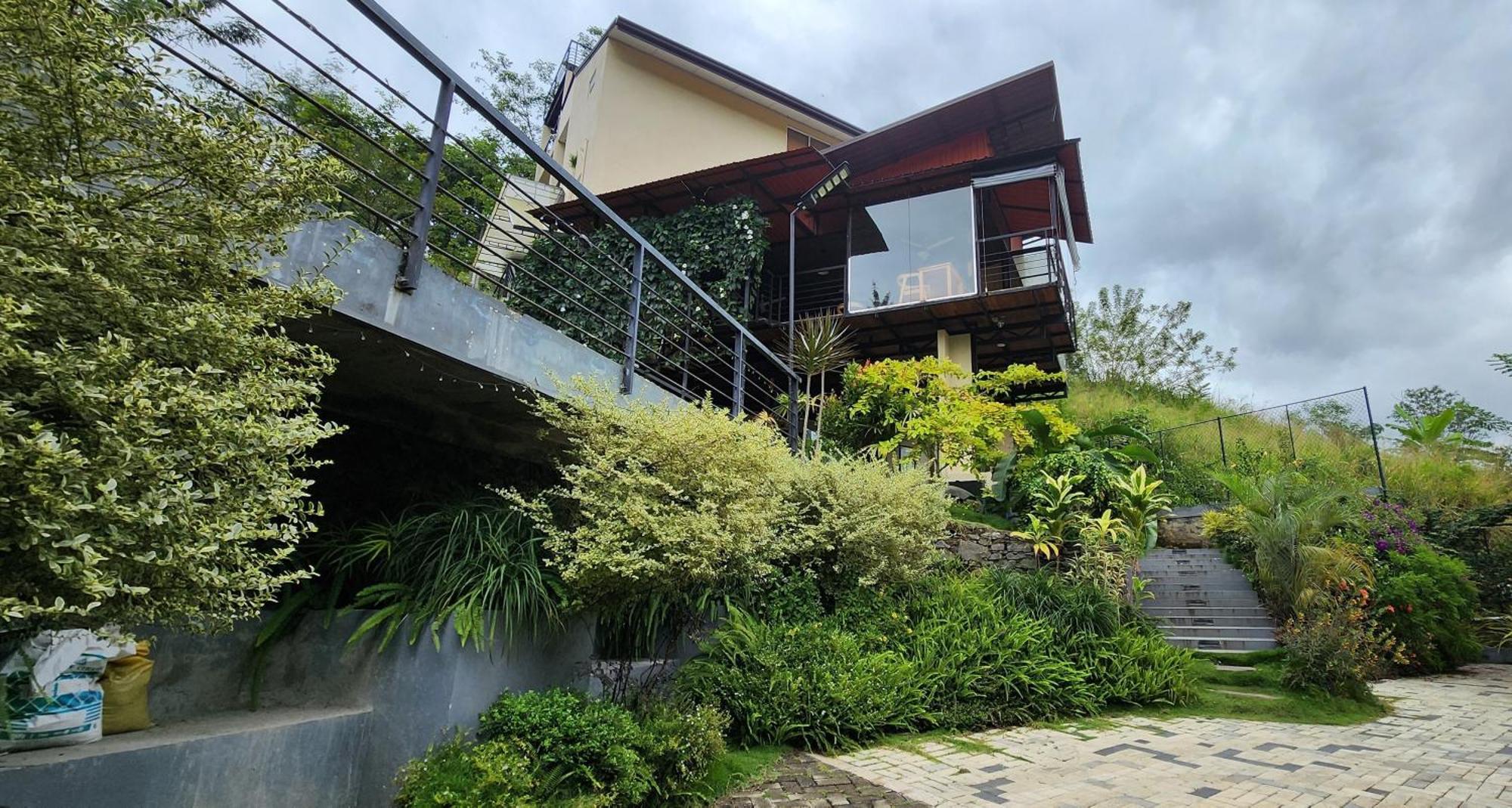 The Cubes Ella Hotel Exterior photo